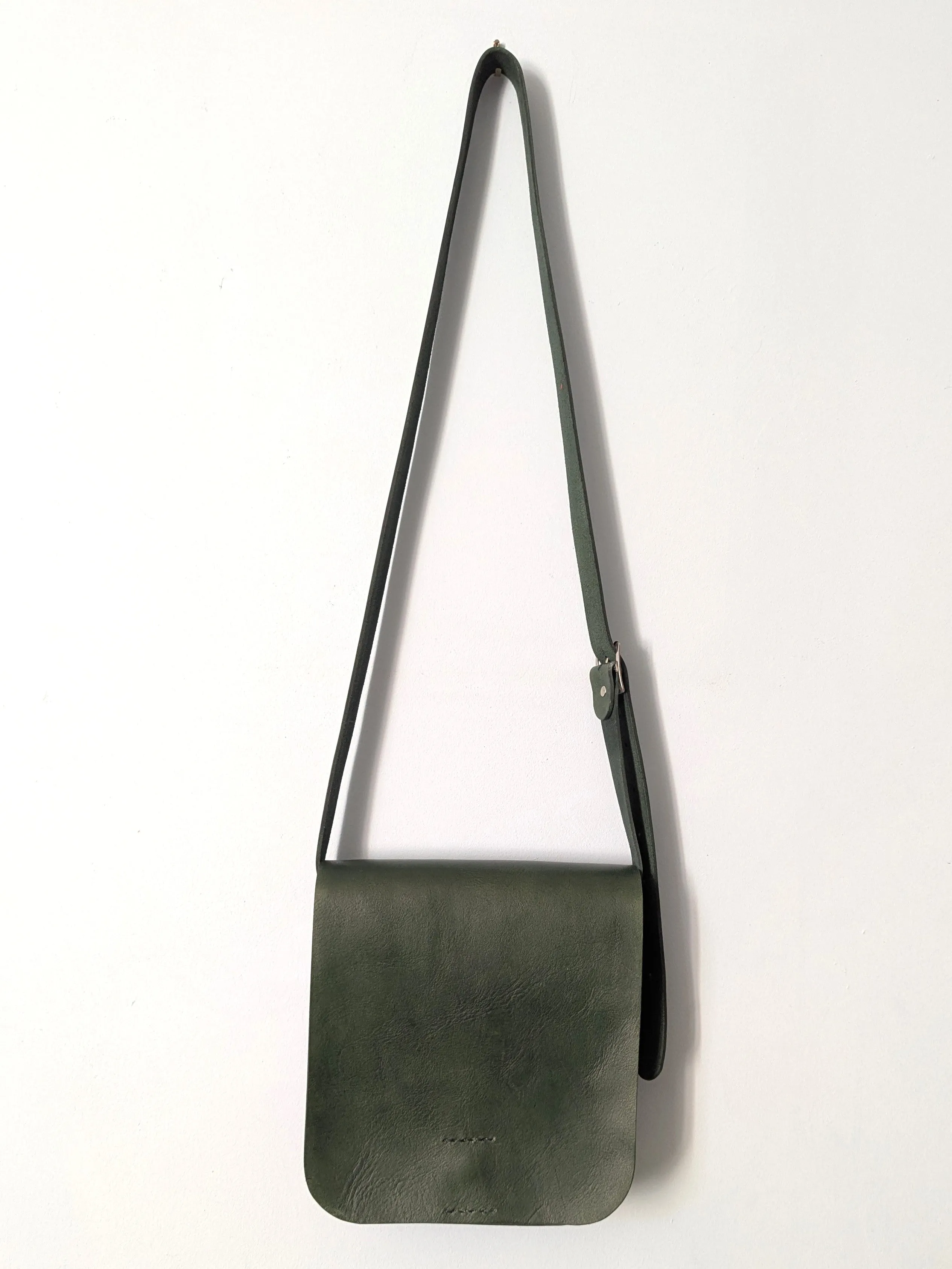 ** SALE ** Classic Messenger (Small)