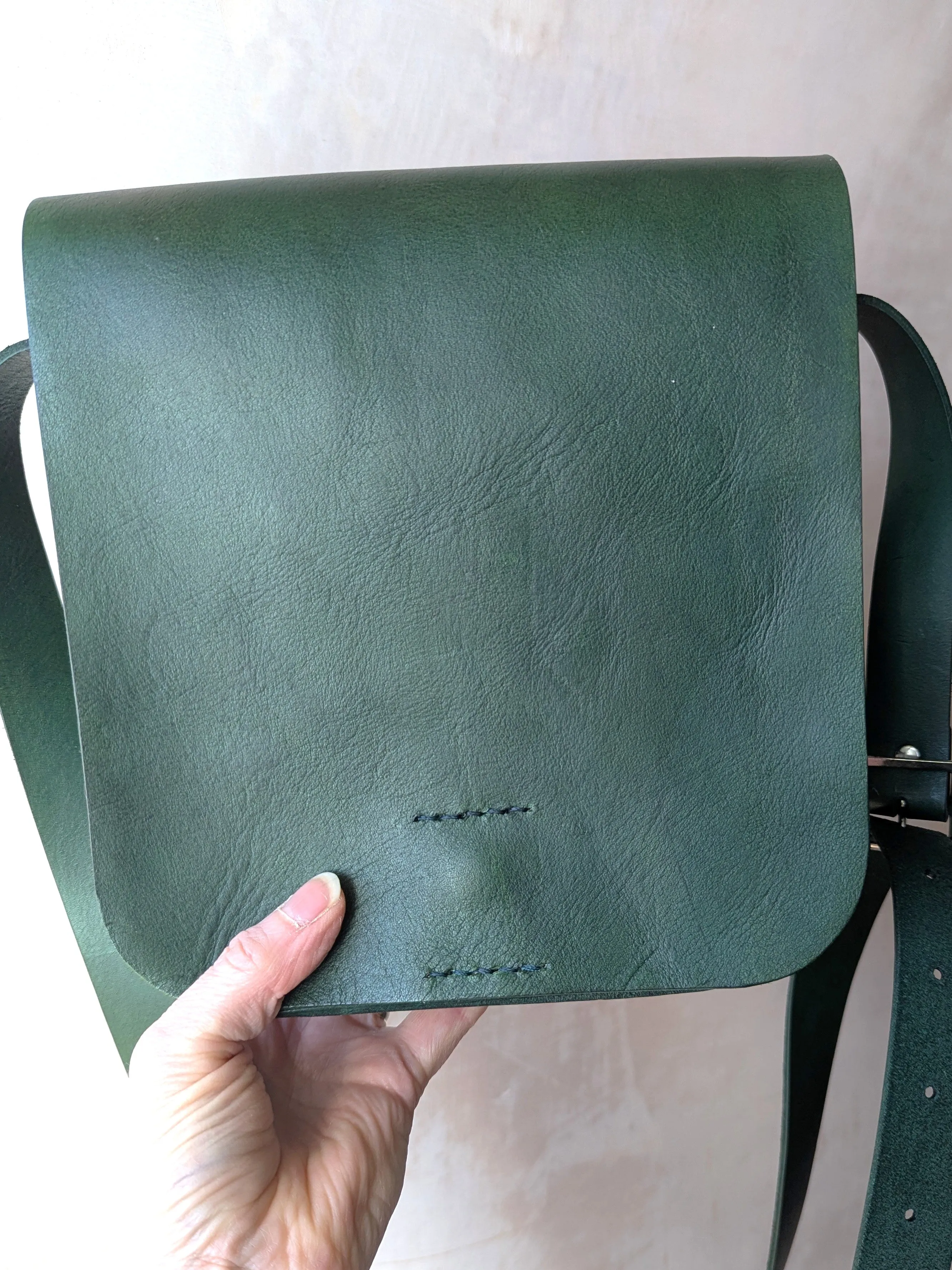 ** SALE ** Classic Messenger (Small)