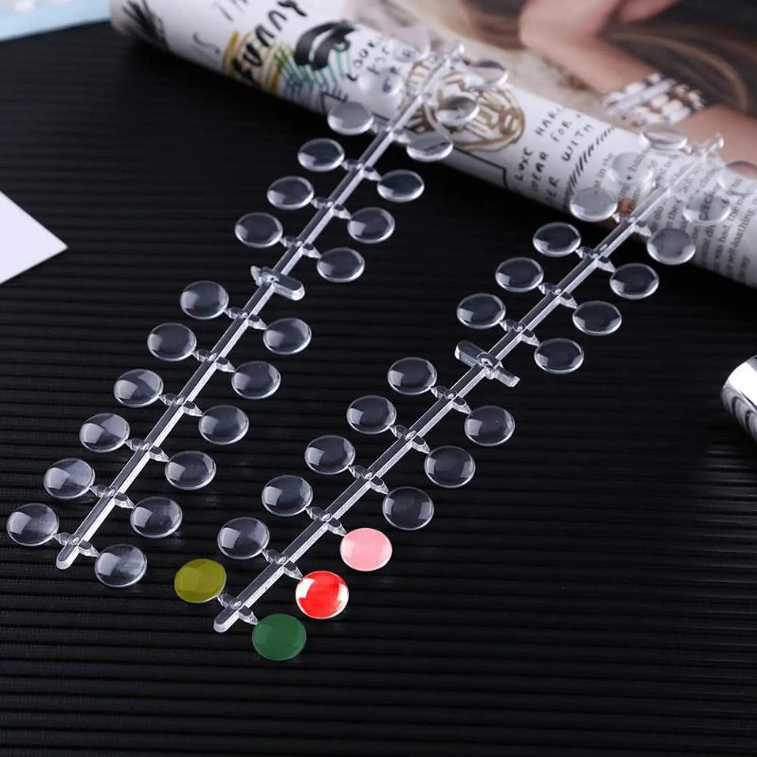 120 Pcs False Nail Display Tips Nail Art Display Chart Nail Art Color Display Tips Tool with Adhesive Sticker for Nail Polish Training Practicing (Transparent)