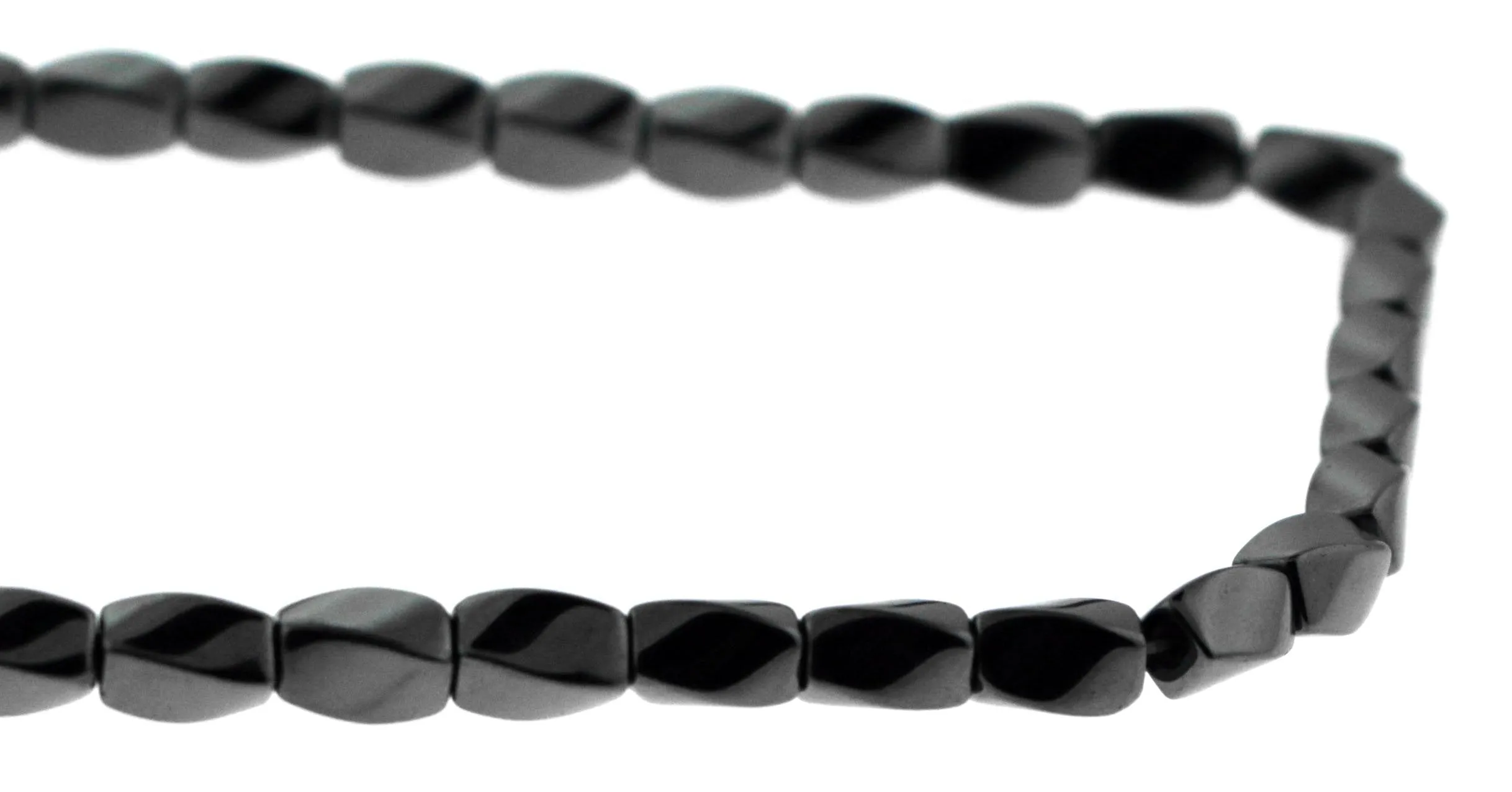 4X7mm Hp Magnetic Hematite Twist HPM18