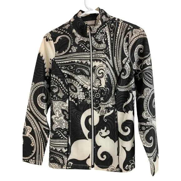 Chico's Zenergy Paisley Jacket Active Zip Size 0/2 US lightweight NWT 7084