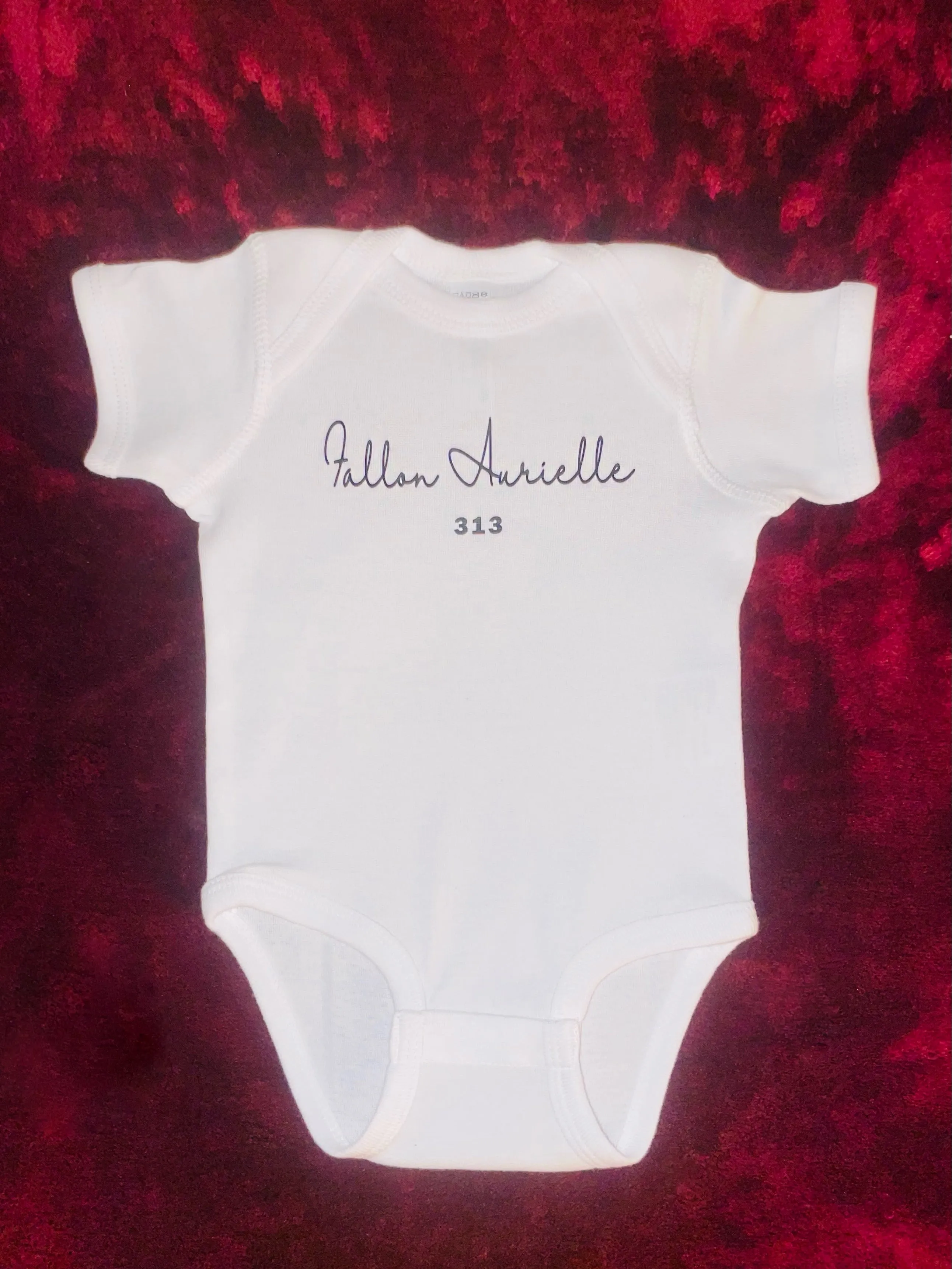 Fallon Aurielle Baby Unisex Signature 313 Rep Yo Set Area Code Onesie (White & Black)