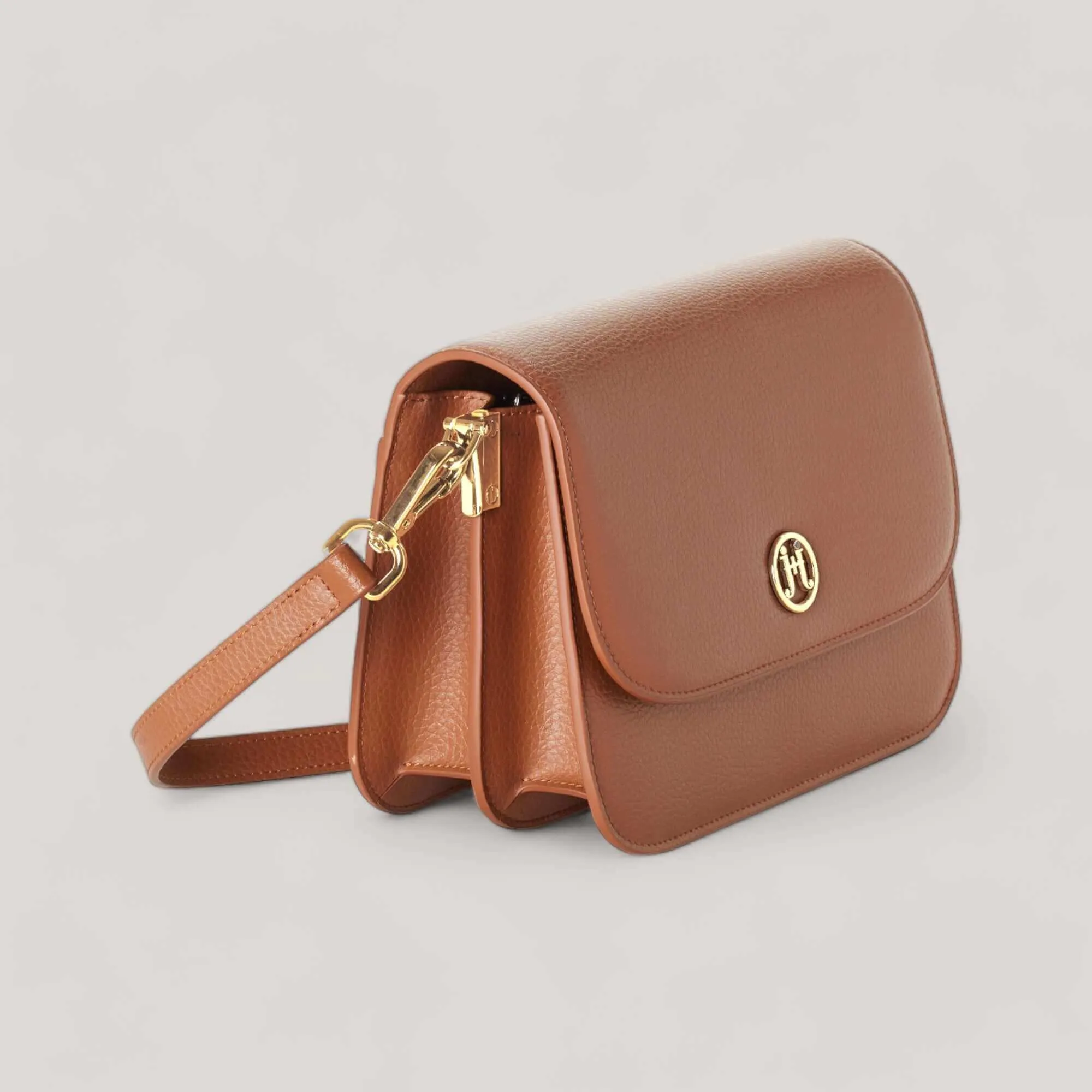 HARMONY | Cognac - Crossbody Bag - Made with MIRUM®