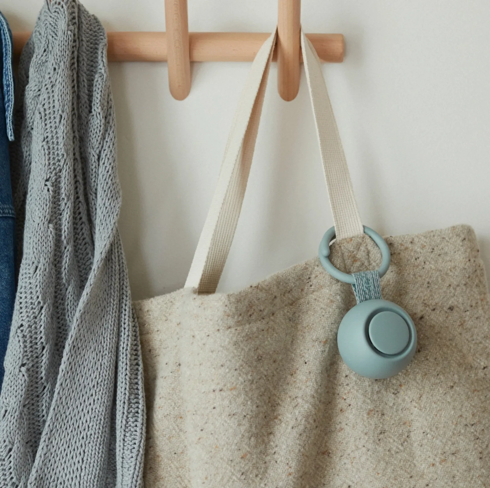 Hatch Rest Go Portable Sound Machine