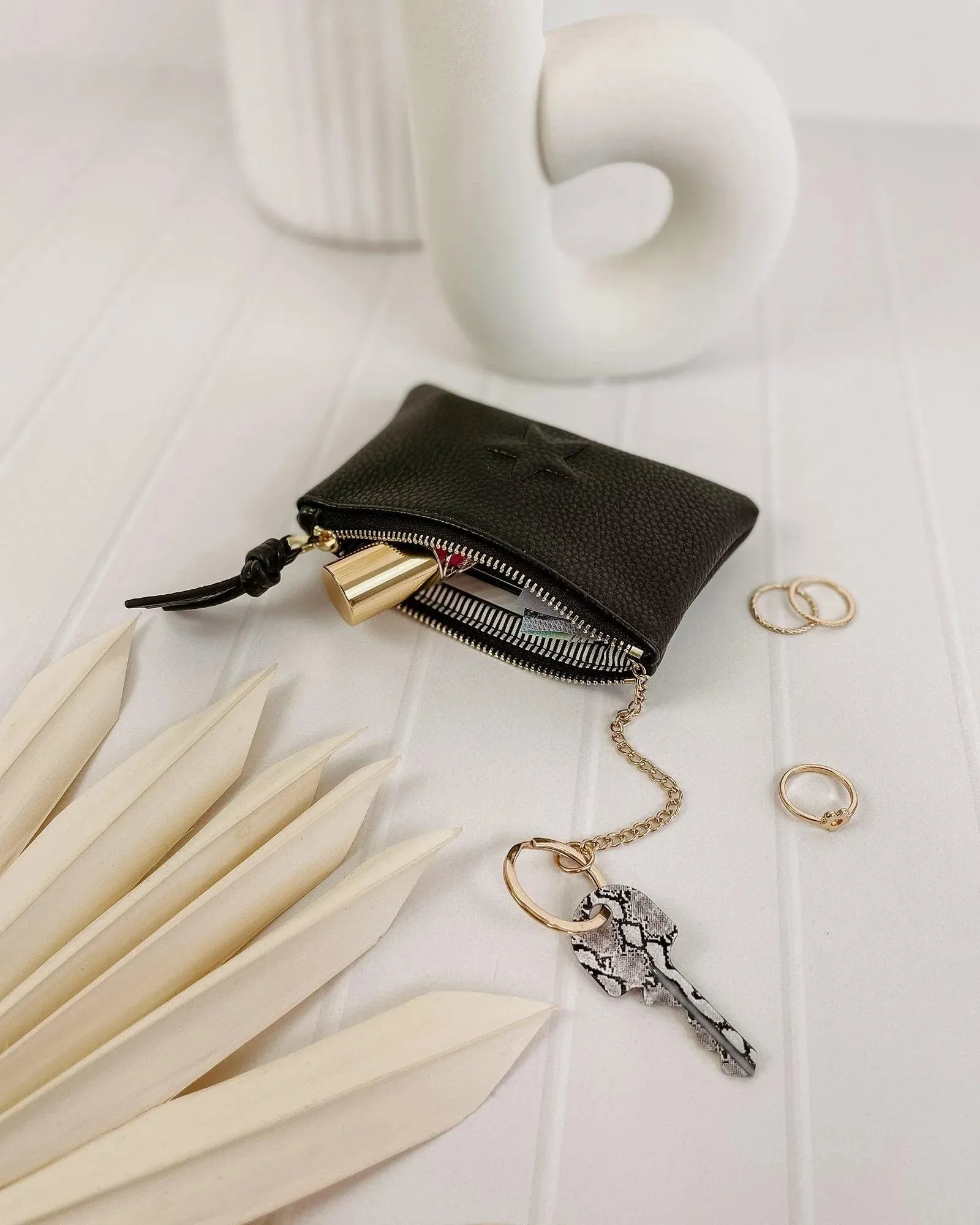 Louenhide Star Purse Black