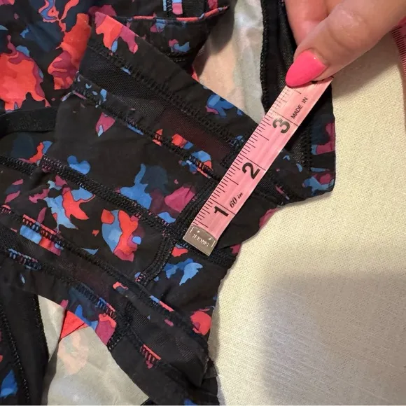 Lululemon Make A Move Short (Dandy Digie Multi) SIZE 8