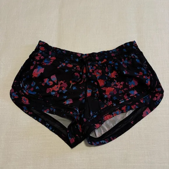 Lululemon Make A Move Short (Dandy Digie Multi) SIZE 8
