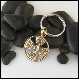 Medallion Cross Key Ring in Bronze