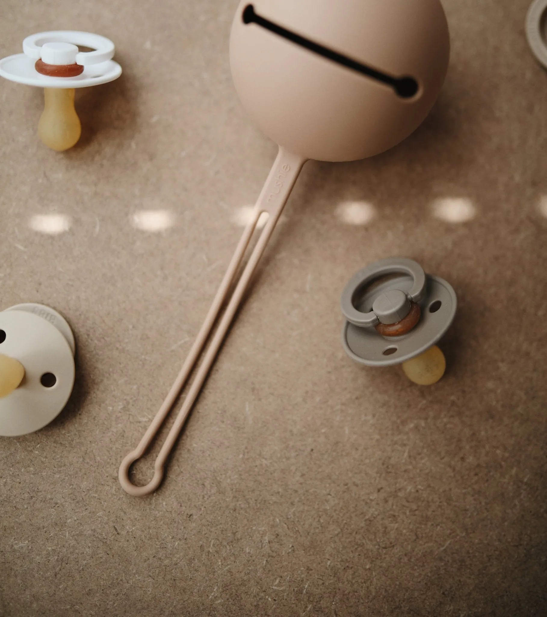 Mushie Pacifier Case (Dried Thyme)