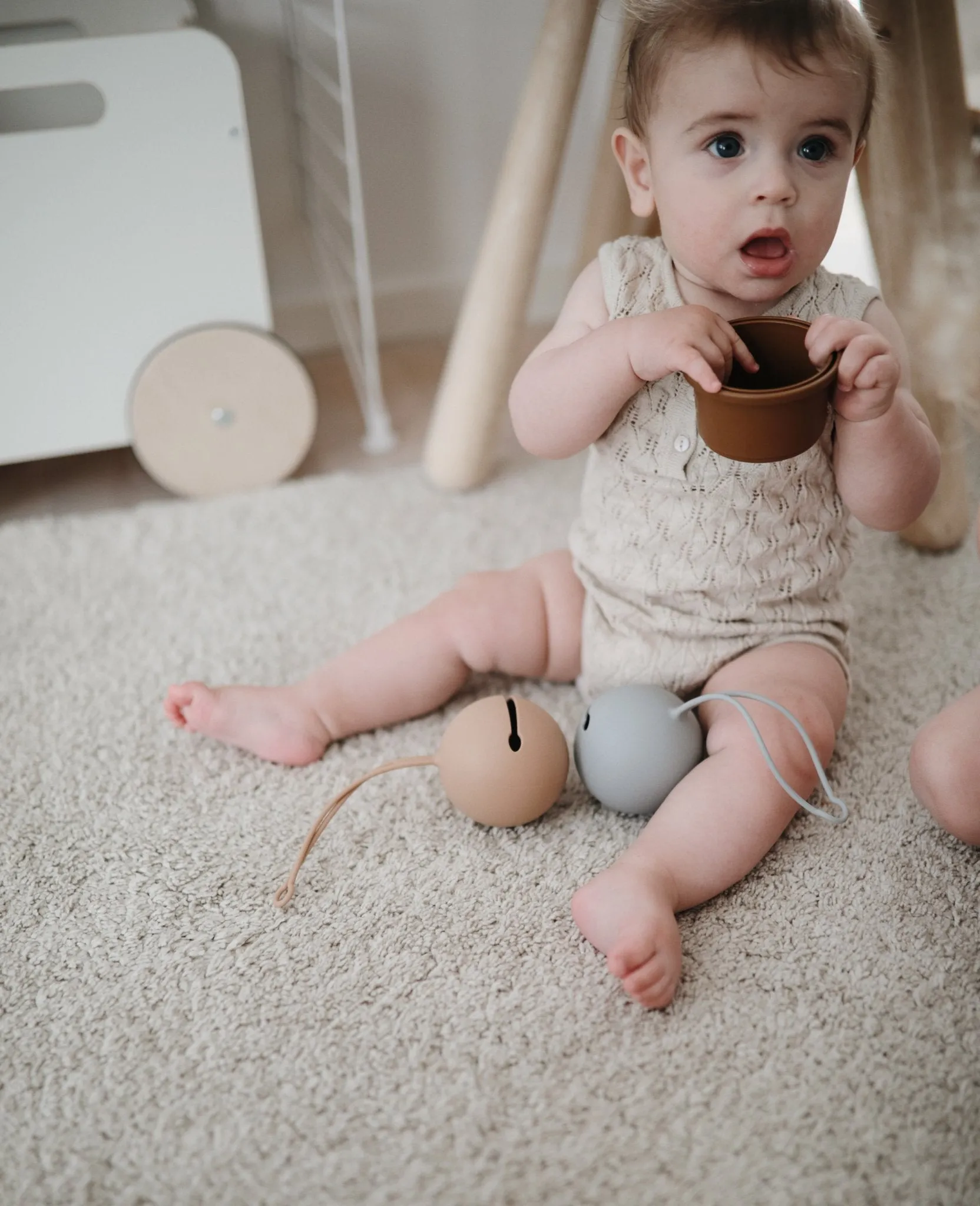Mushie Pacifier Case (Pale Taupe)