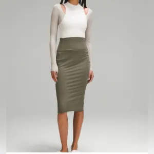 NWT Lululemon Nulu Slim Fit HR Skirt Sz. 2 Army Green