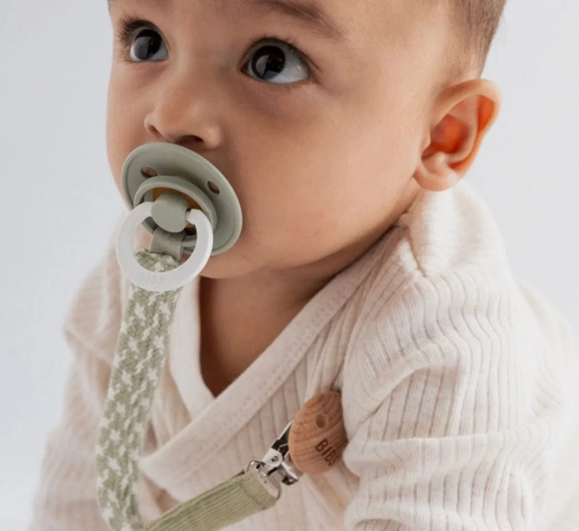 Pacifier Clip - Sage/Ivory