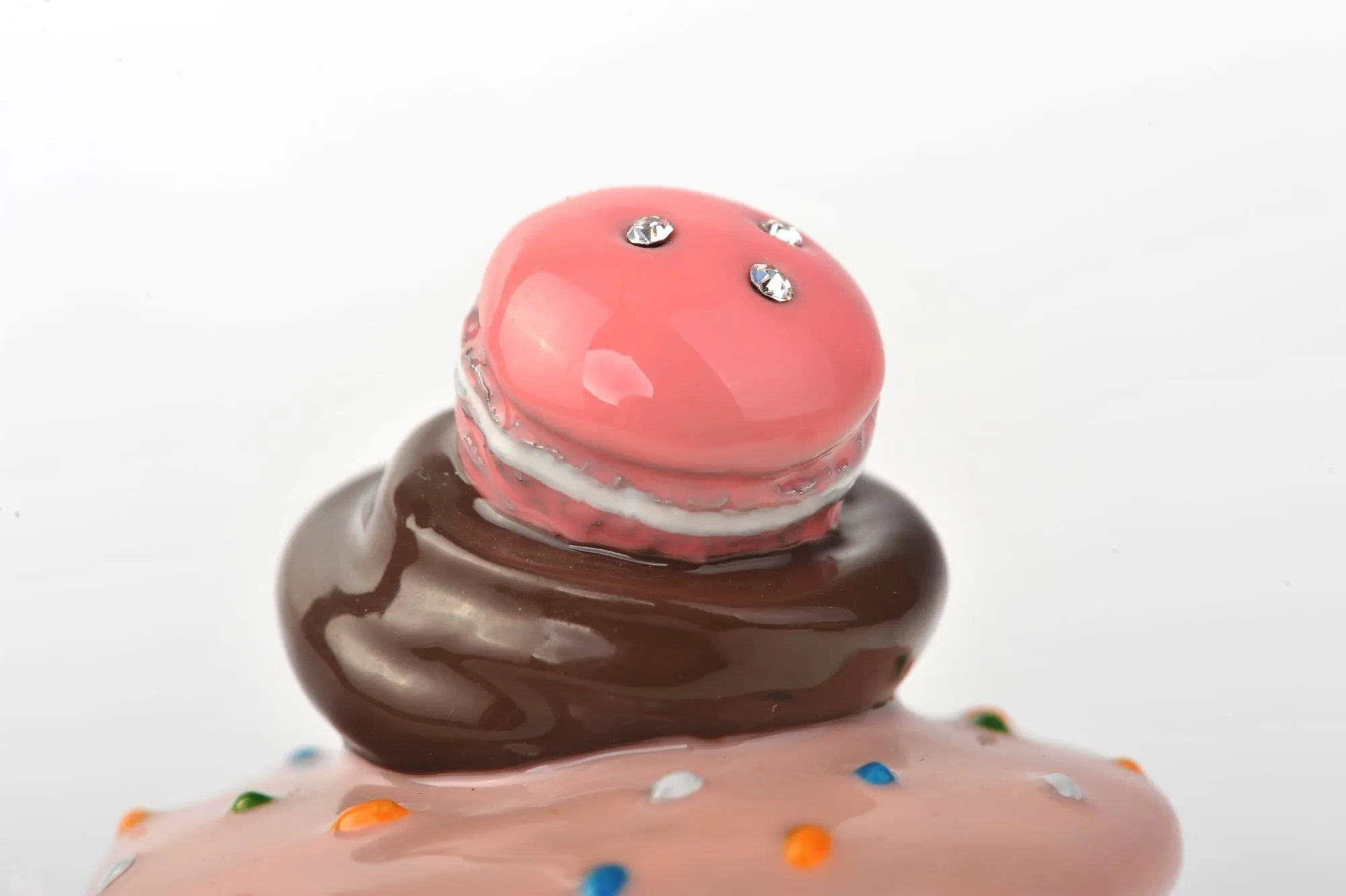Pink and Blue Macaroon Cupcake