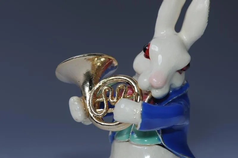 Rabbit playing the Horn