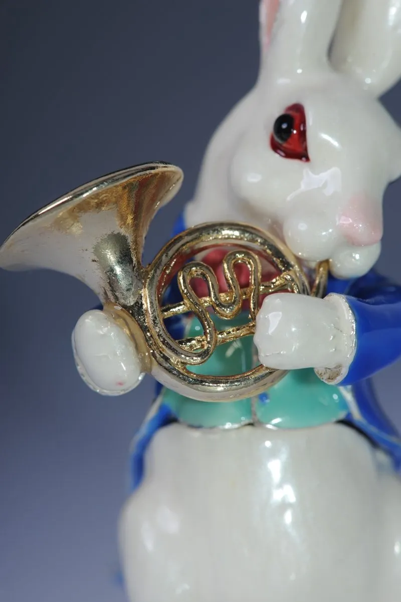 Rabbit playing the Horn