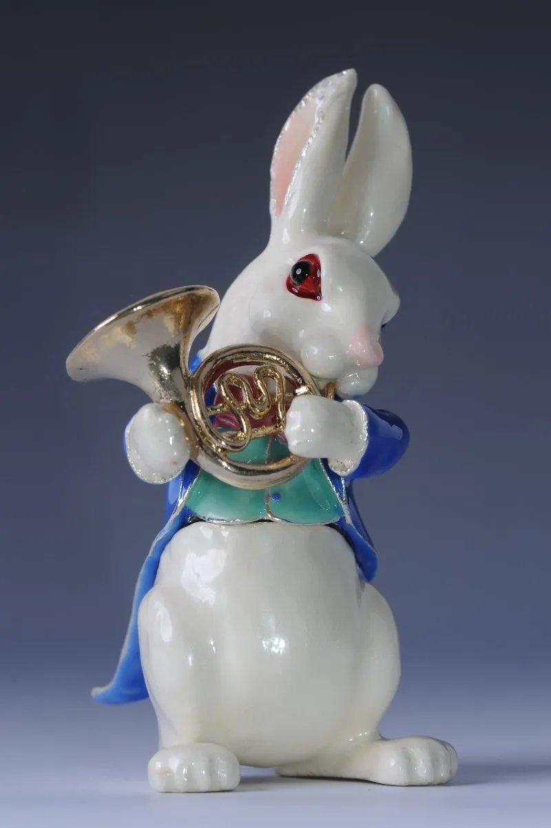 Rabbit playing the Horn