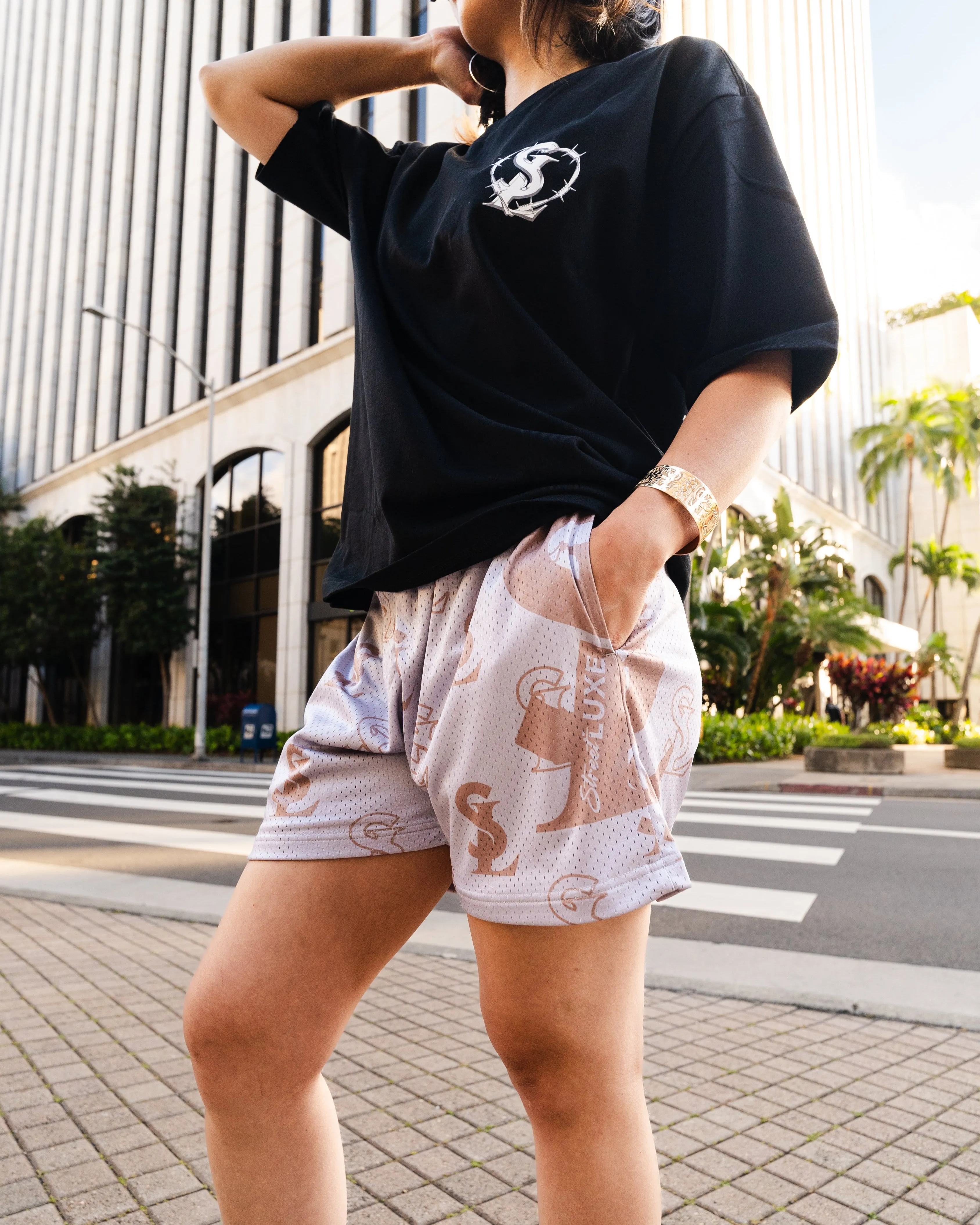 SL Monogram Short - Dirty White