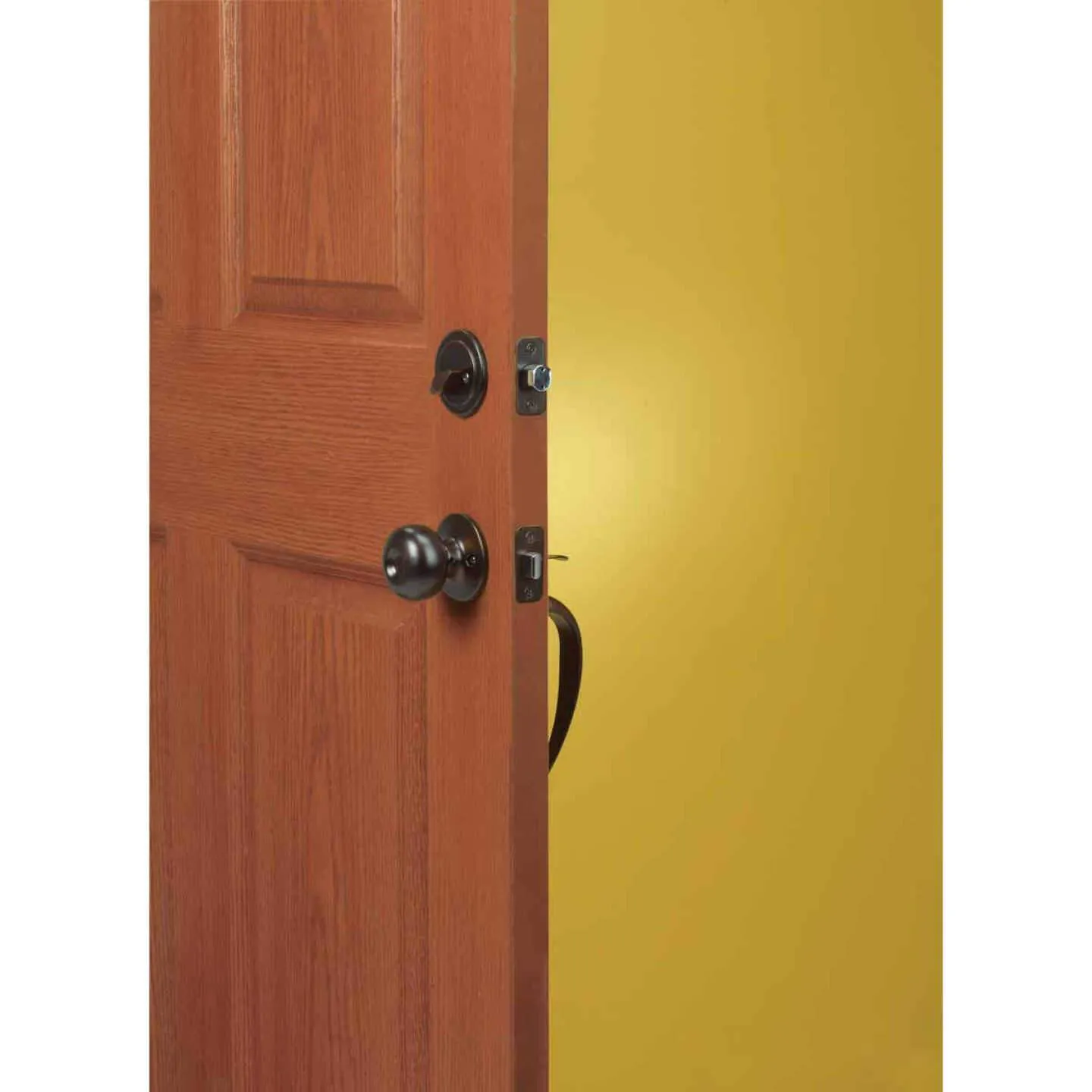 STEEL PRO ENTRY DOOR HANDLESET WITH HALF ROUND INTERIOR KNOB