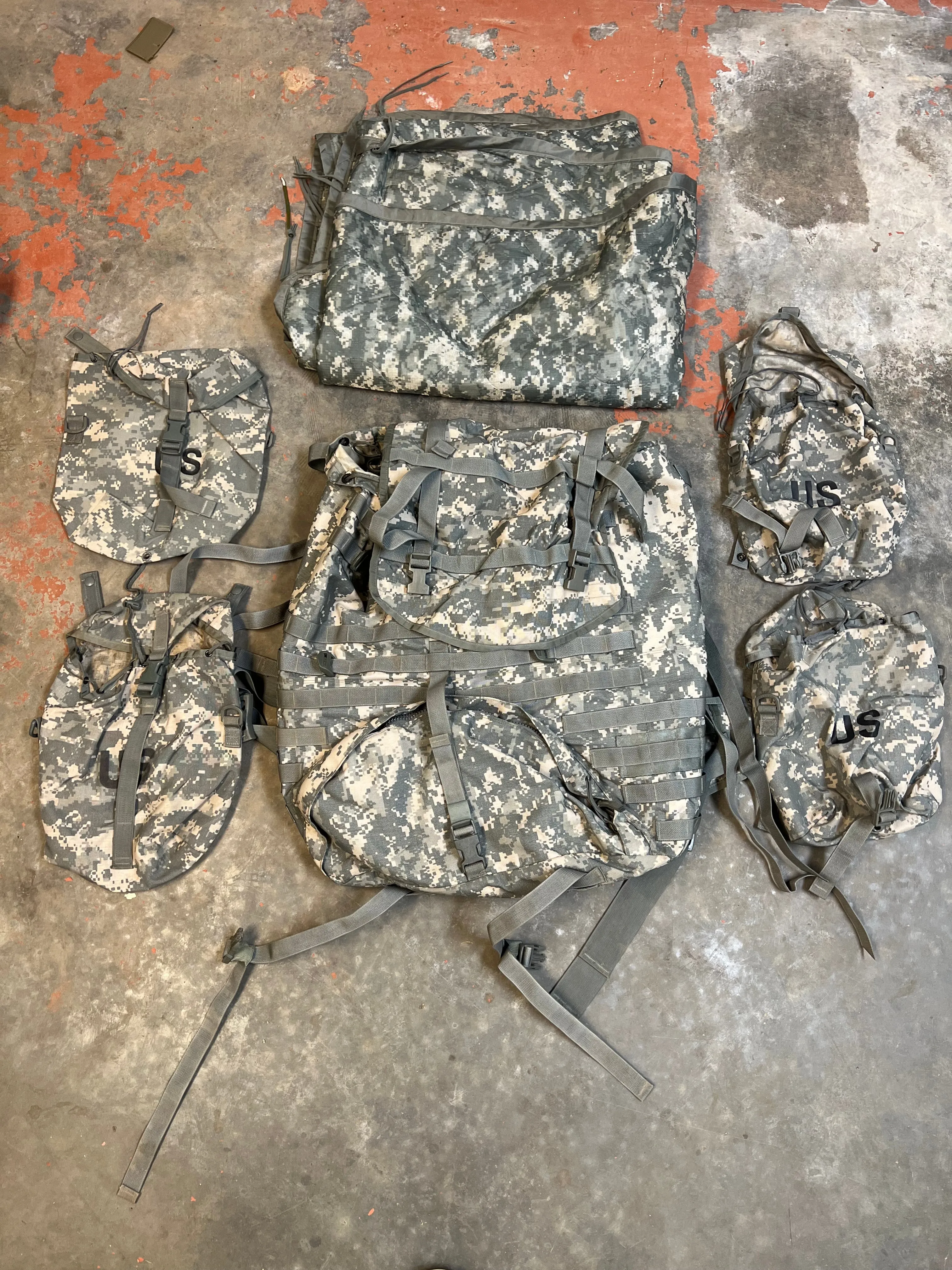 US Sustainment Pouches