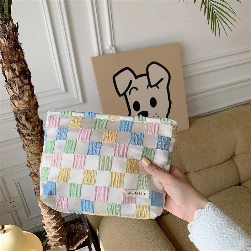 Wholesale MAY RABBIT new retro embossed flower high quality cosmetic bag large capacity canvas bag female liner bag