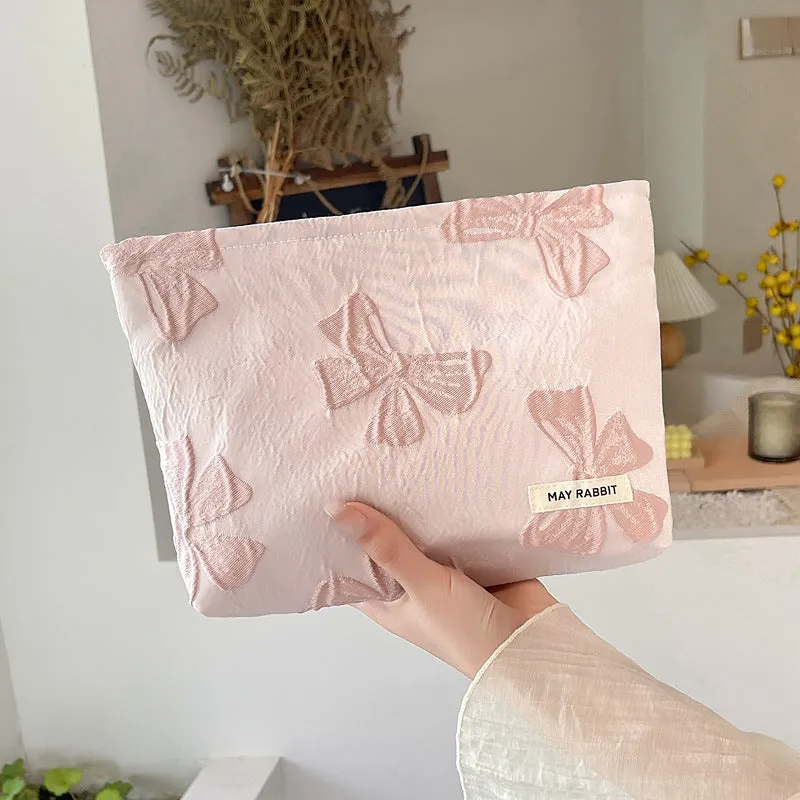 Wholesale MAY RABBIT new retro embossed flower high quality cosmetic bag large capacity canvas bag female liner bag