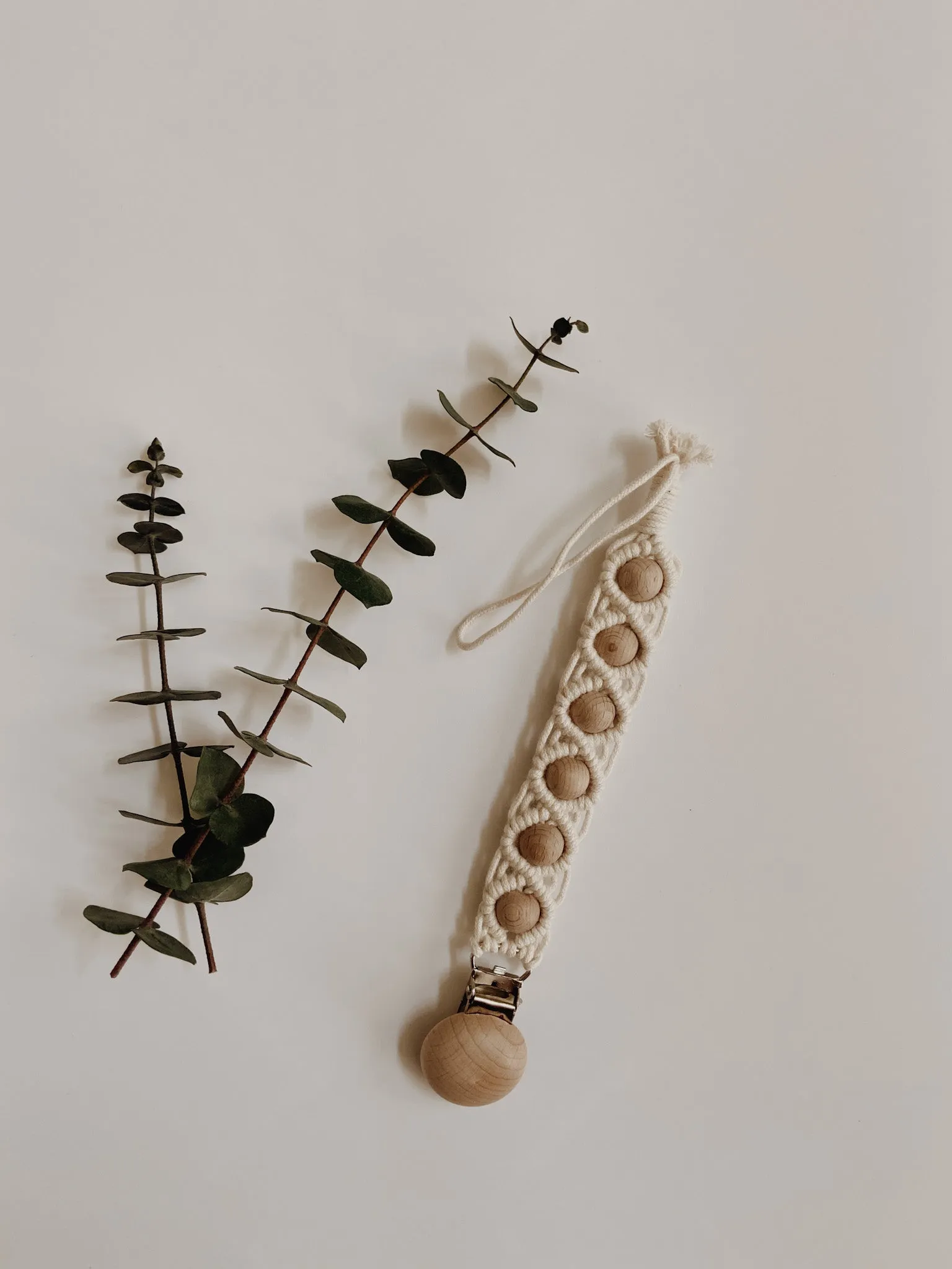 Wood & Macrame Pacifier Clip